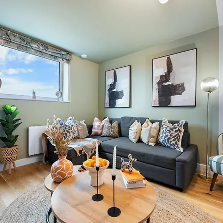 Luxury 1 Bedroom Stunning, Chic Apartment, Central Southampton! Stylish Abode Sleeps 4, Great Location! Summer Special Offer!! - By Blue Puffin Stays Exterior foto