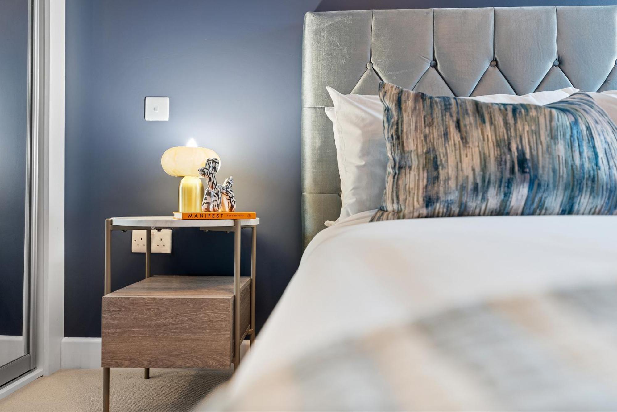 Luxury 1 Bedroom Stunning, Chic Apartment, Southampton! Stylish Abode Sleeps 4, Great Location! Summer Special Offer!! - By Blue Puffin Apartment *