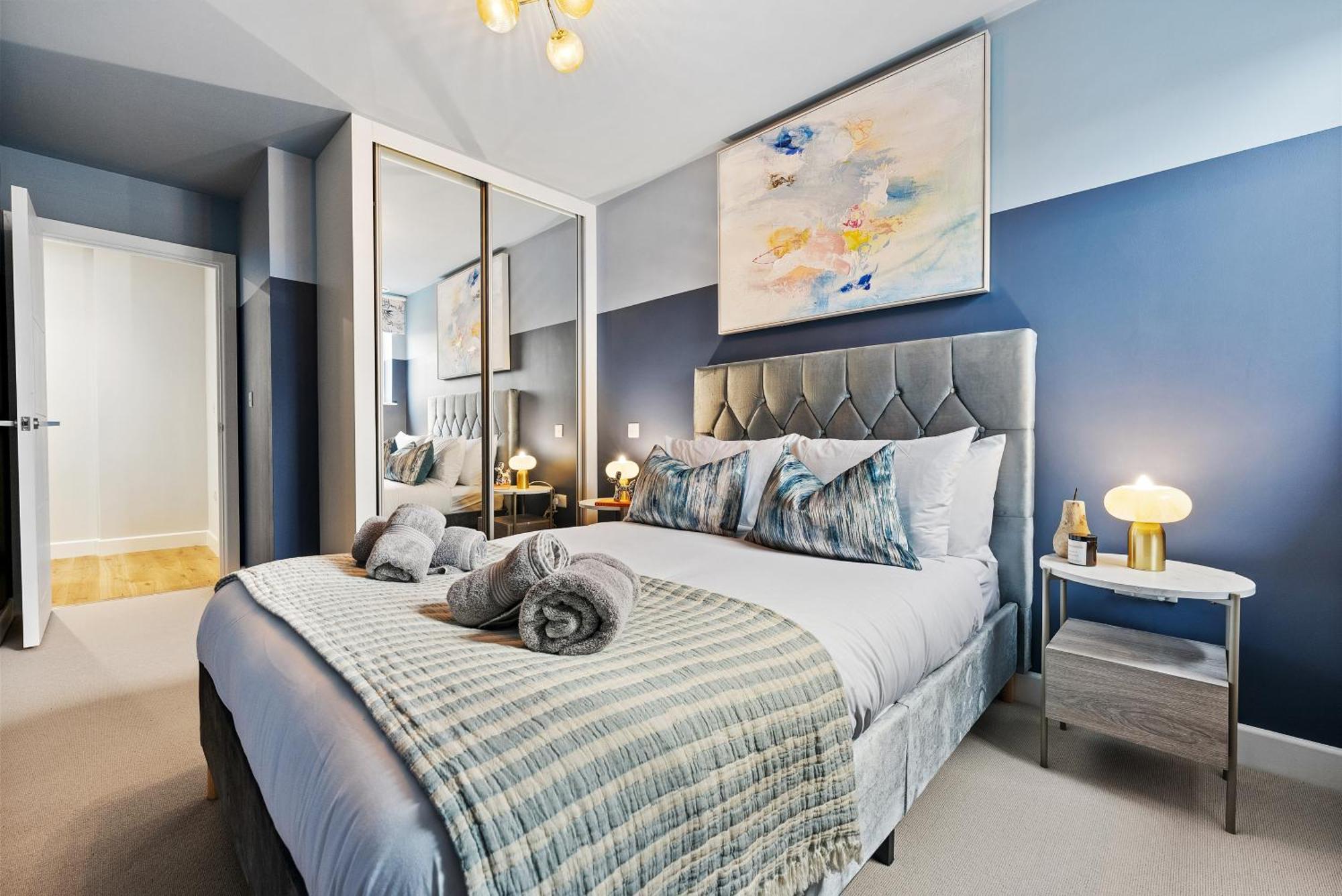 Luxury 1 Bedroom Stunning, Chic Apartment, Southampton! Stylish Abode Sleeps 4, Great Location! Summer Special Offer!! - By Blue Puffin * Southampton